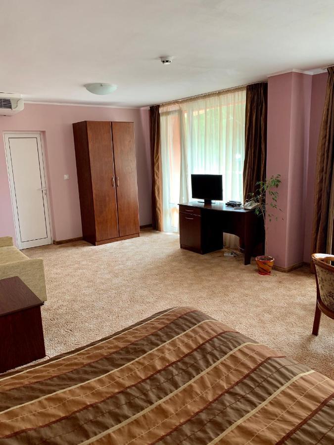 Hotel Elena 벨리코 터르노보 외부 사진