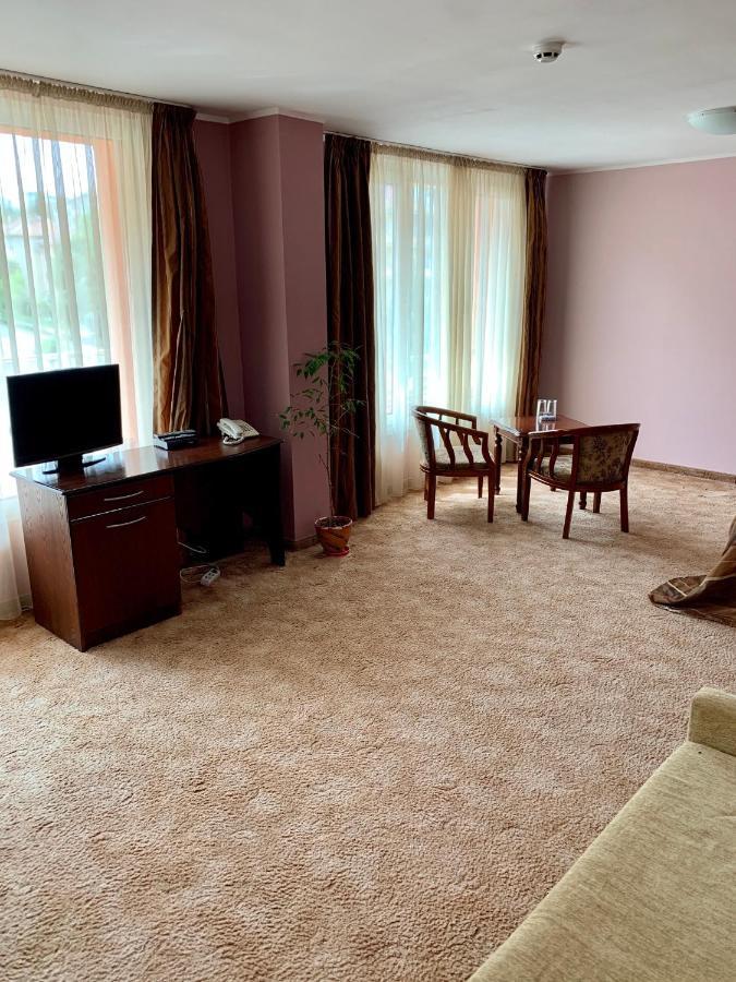 Hotel Elena 벨리코 터르노보 외부 사진